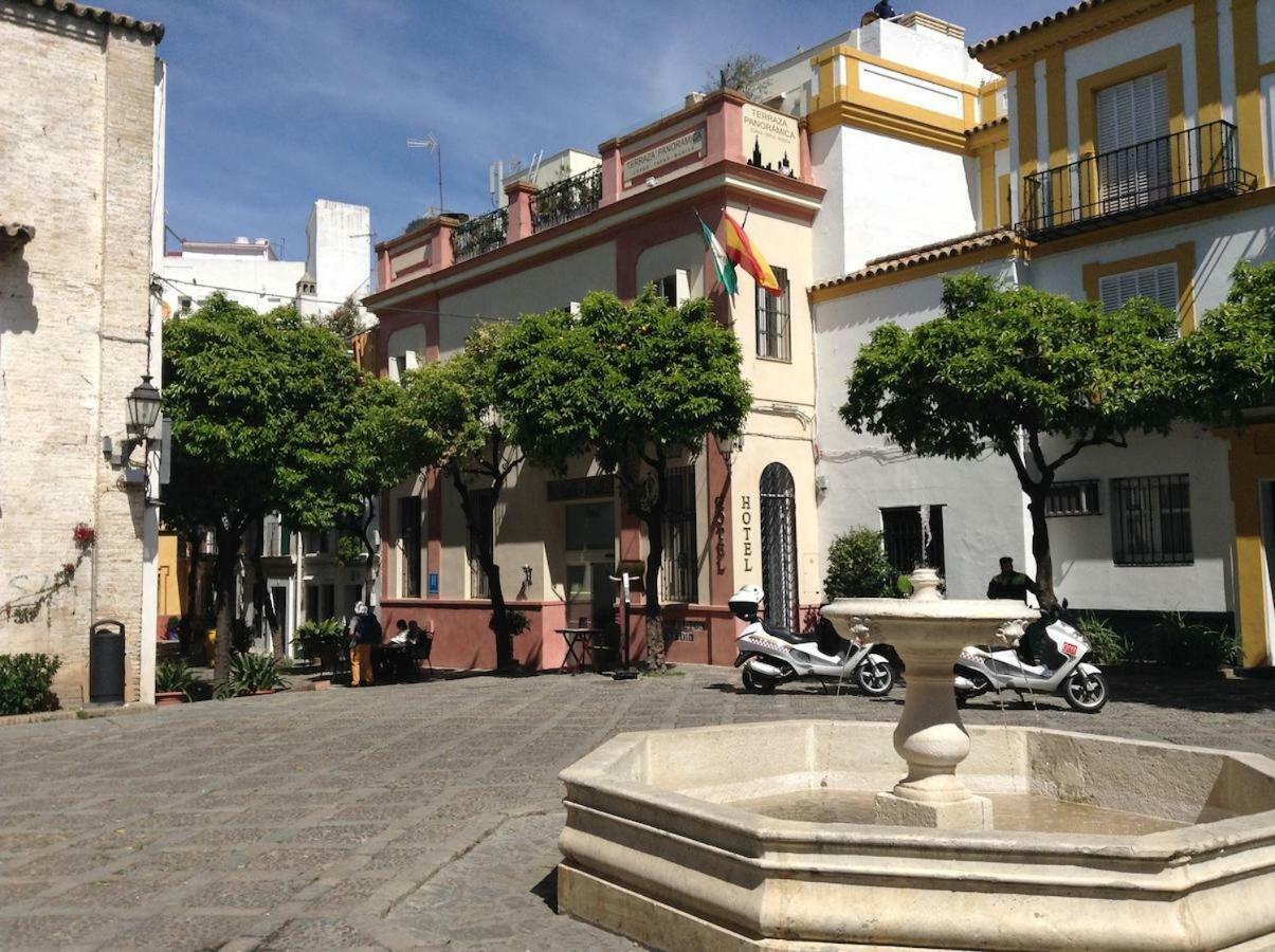 Wish Suite Juderia De Sevilla Exterior photo